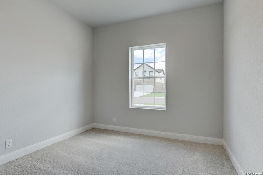 Spacious, unfurnished interior of a new home in Saddlebrook Ranch, Schertz (Image 14).
