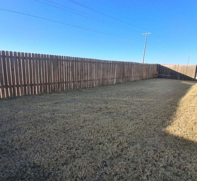 Exterior details and patio area of a home in , Anna (Image 2).