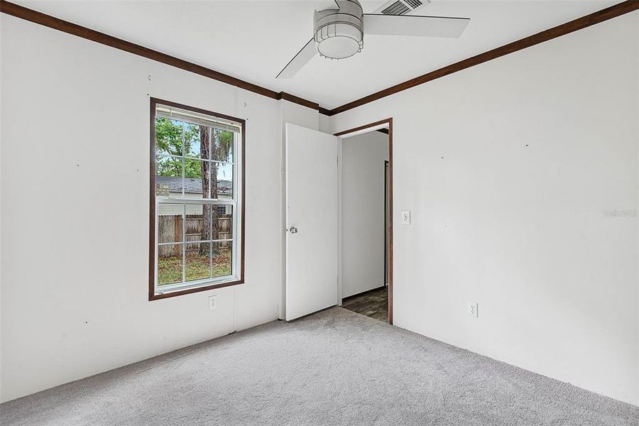 Spacious, unfurnished interior of a new home in , Astor (Image 14).