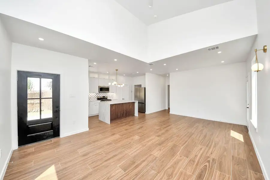 Spacious, unfurnished interior of a new home in , Houston (Image 19). Spacious, unfurnished interior of a new home in , Houston (Image 19).