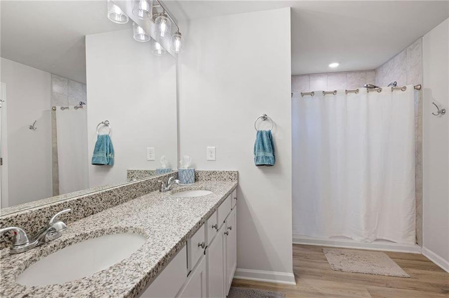 Furnished interior view inside a new home in , Dallas (Image 5).