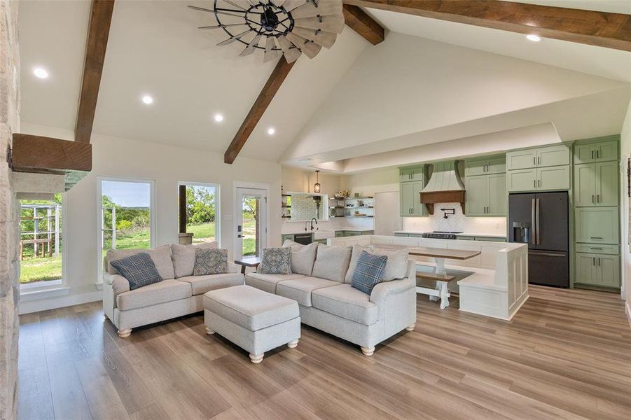 Furnished interior view inside a new home in , Ovalo (Image 12).