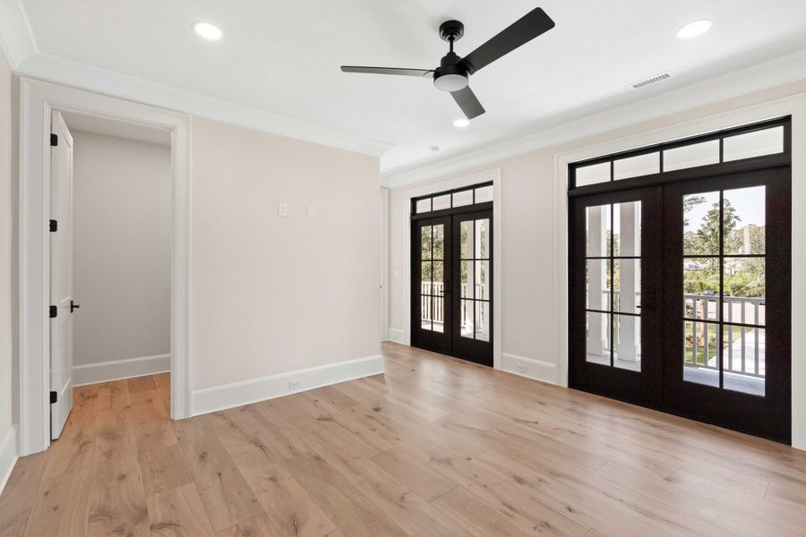 Spacious, unfurnished interior of a new home in , Ravenel (Image 26).