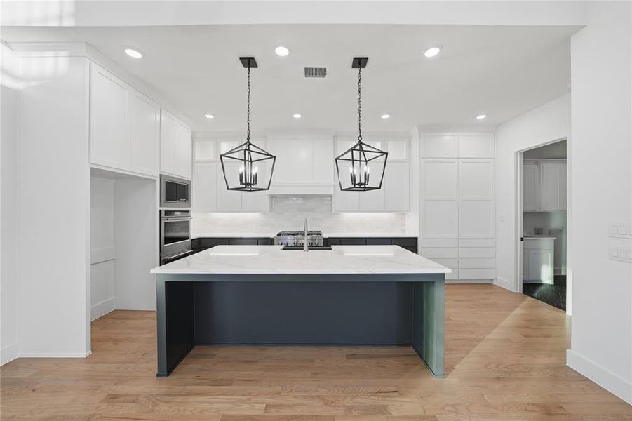 Furnished interior view inside a new home in Light Farms Graham/Reagan, Celina (Image 13). Furnished interior view inside a new home in Light Farms Graham/Reagan, Celina (Image 13).