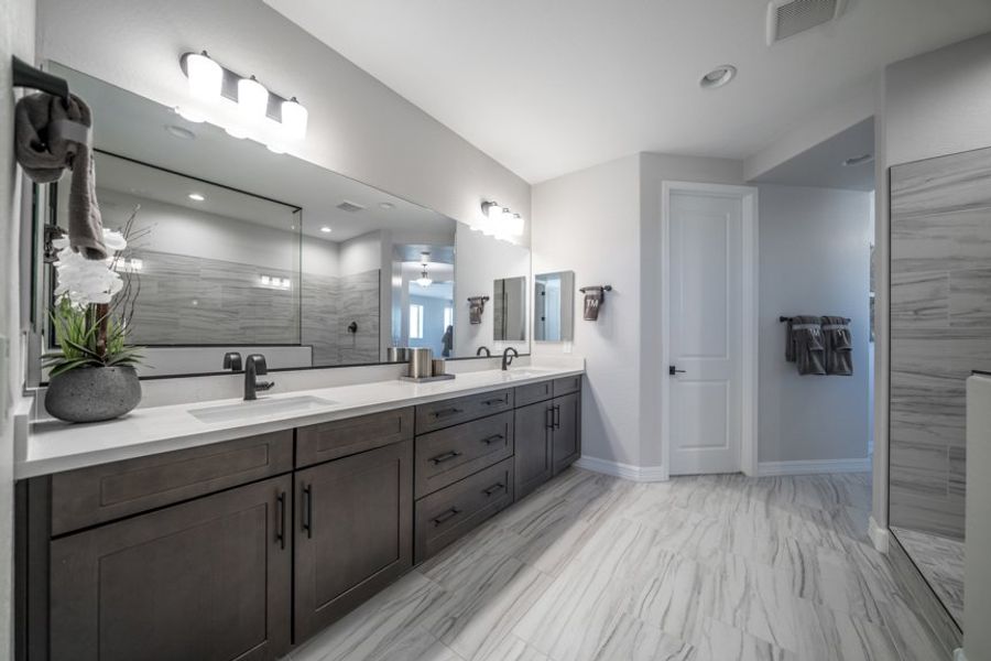 Furnished interior view inside a new home in Allen Ranches, Litchfield Park (Image 20).