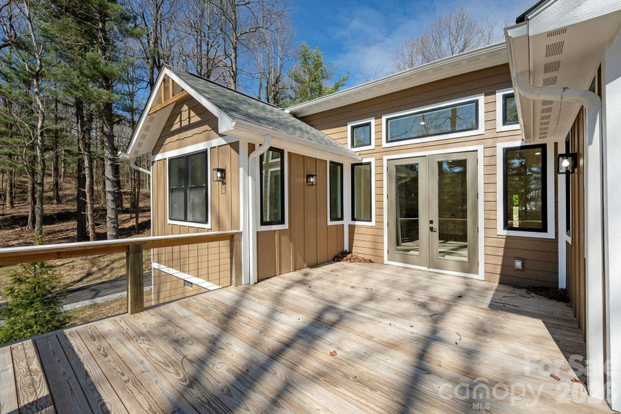 Exterior details and patio area of a home in , Flat Rock (Image 4).