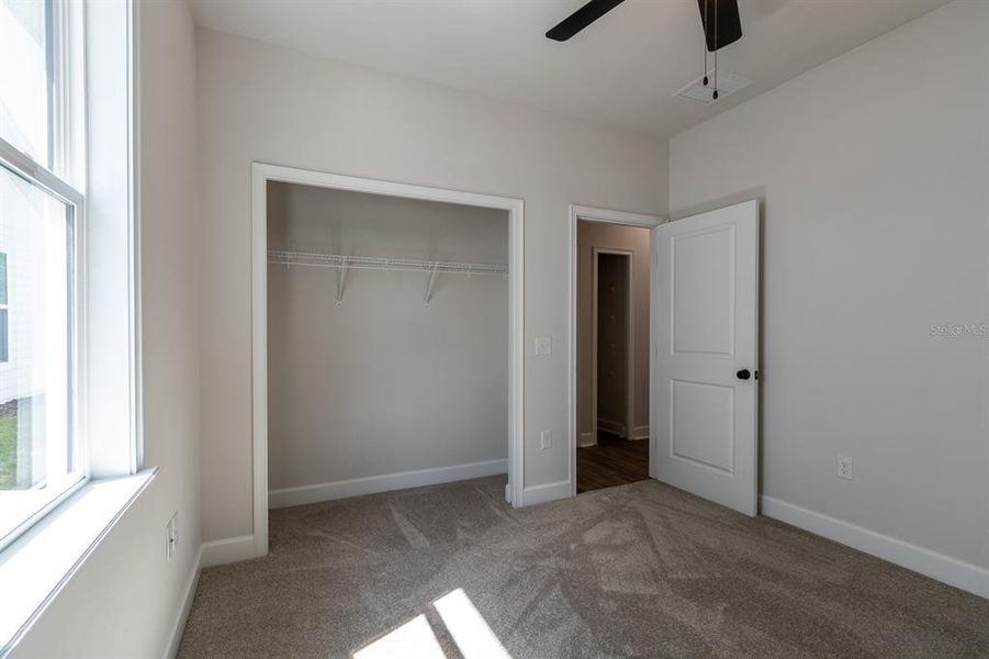 Spacious, unfurnished interior of a new home in , Alachua (Image 10).