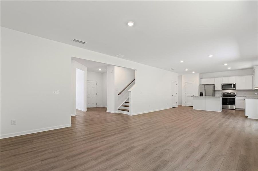 Spacious, unfurnished interior of a new home in Avery Ridge, Gainesville (Image 26). Spacious, unfurnished interior of a new home in Avery Ridge, Gainesville (Image 26).