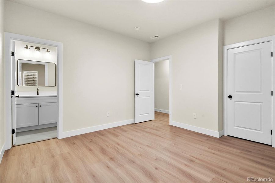 Spacious, unfurnished interior of a new home in , Colorado Springs (Image 20).