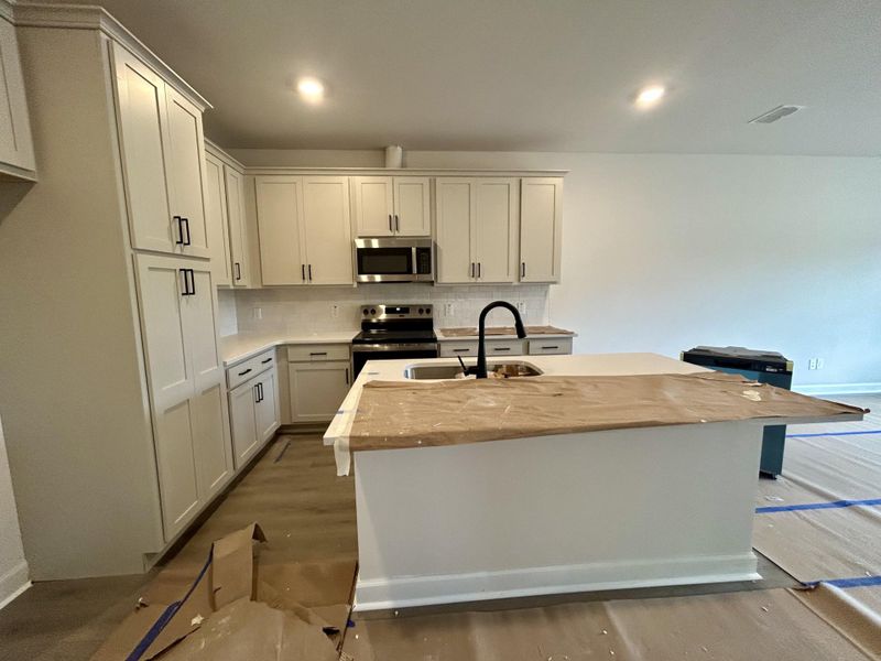 In-progress construction of a new home in , Ravenel, SC (Image 31).