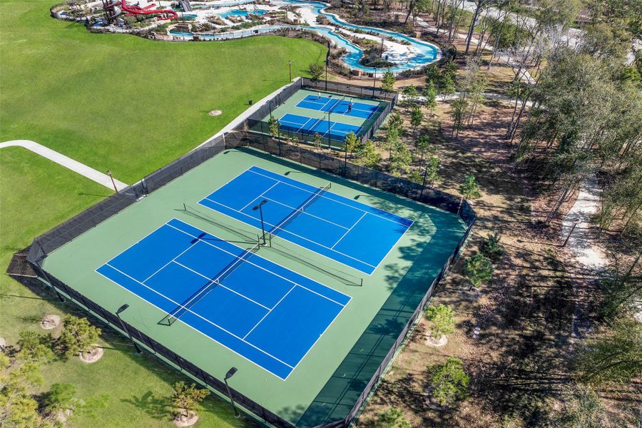 Community amenities in The Highlands 40', Porter (Image 36).