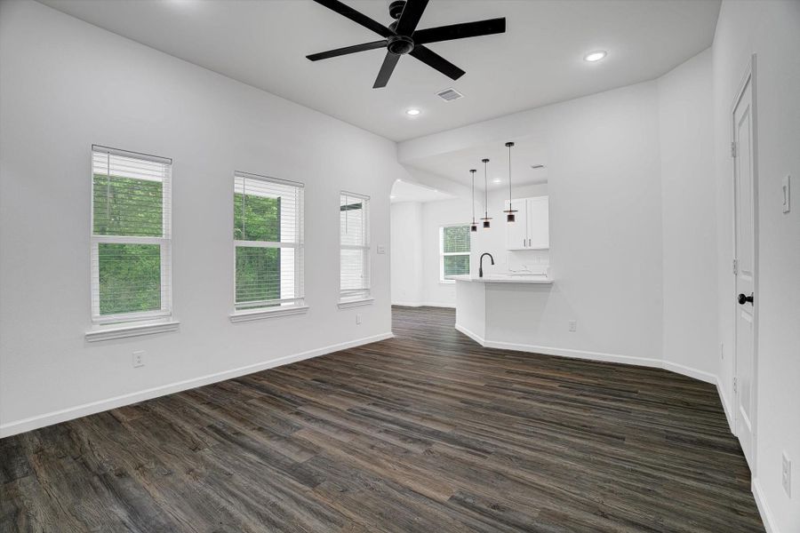 Spacious, unfurnished interior of a new home in , Kenefick (Image 37).