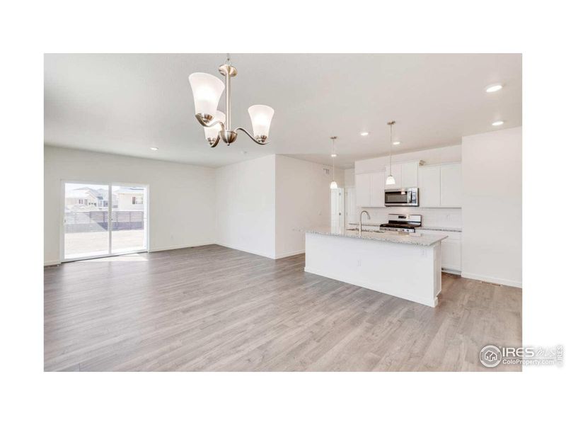 Spacious, unfurnished interior of a new home in Prairie Song, Windsor (Image 20).