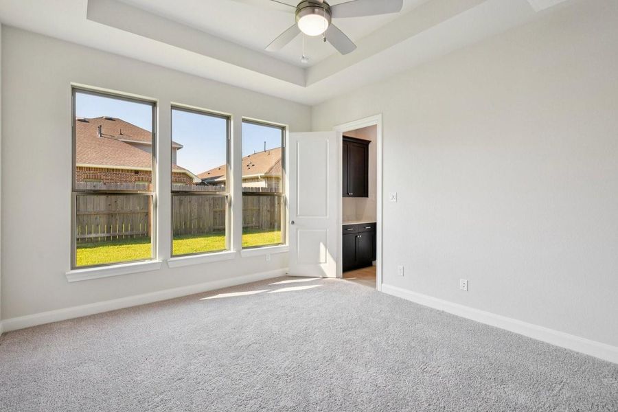 21139 Flowerhorn Bed 2