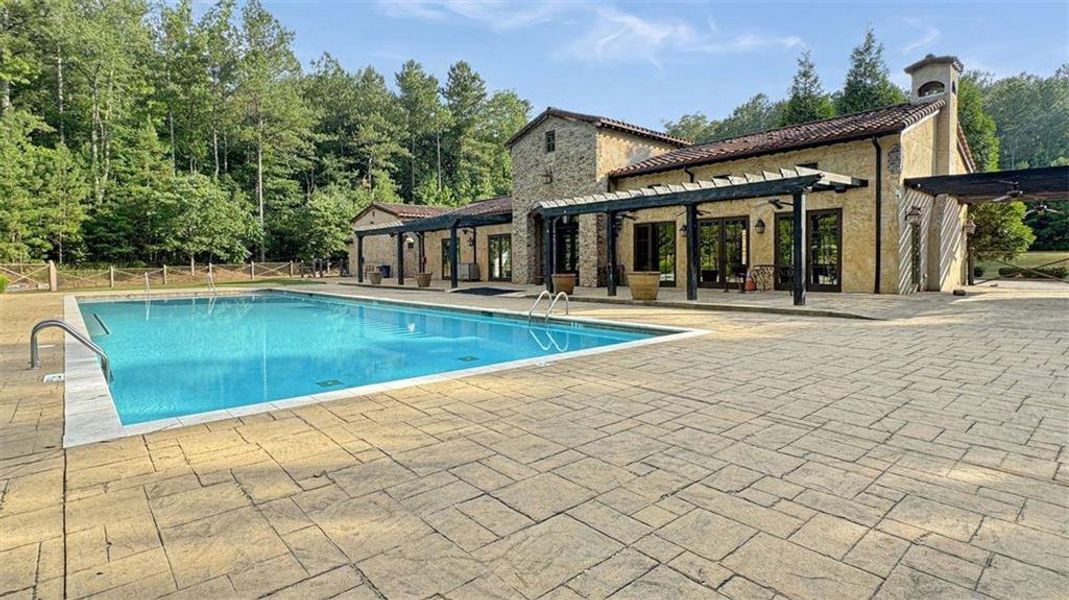 Community amenities in Tuscany Hills, Douglasville (Image 30).