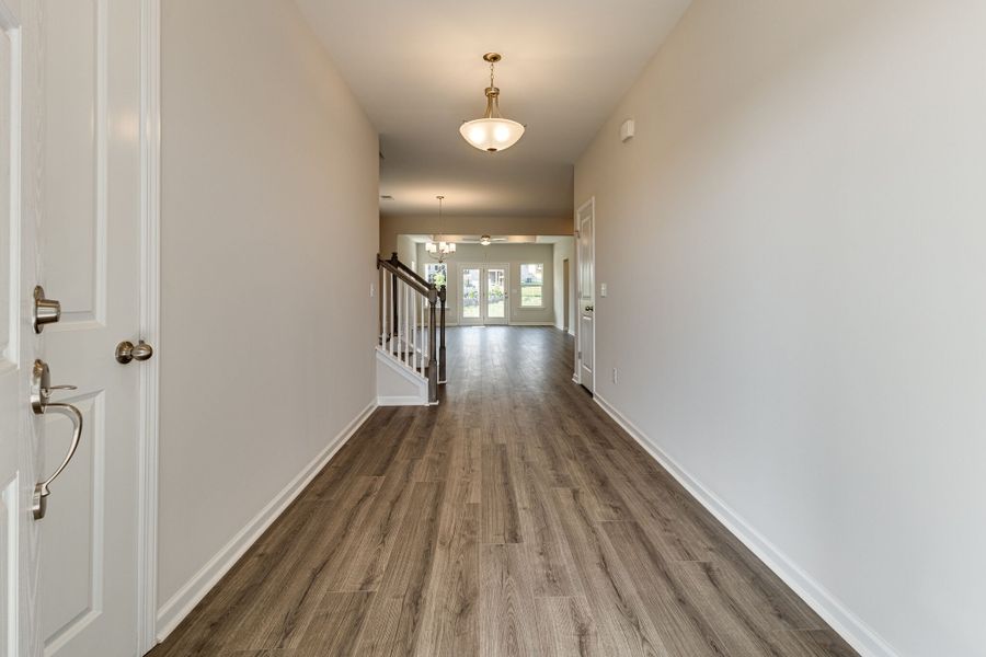 Spacious, unfurnished interior of a new home in Blakeney, Smyrna (Image 13).