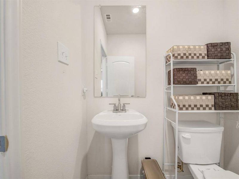 Furnished interior view inside a new home in Vista West, Fort Worth (Image 17).