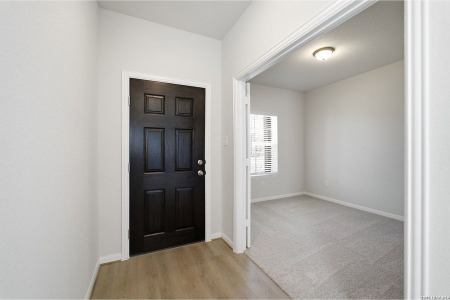 Spacious, unfurnished interior of a new home in Cloud Country, New Braunfels (Image 25). Spacious, unfurnished interior of a new home in Cloud Country, New Braunfels (Image 25).