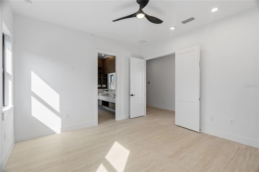 Spacious, unfurnished interior of a new home in , Montverde (Image 40).