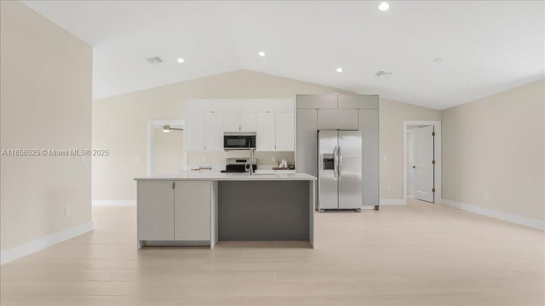 Image 28 of a home in .