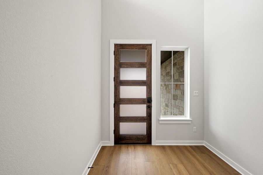 Spacious, unfurnished interior of a new home in Heritage, Dripping Springs (Image 20).
