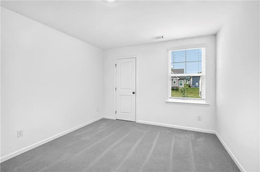 Spacious, unfurnished interior of a new home in Timber Ridge, Douglasville (Image 28). Spacious, unfurnished interior of a new home in Timber Ridge, Douglasville (Image 28).