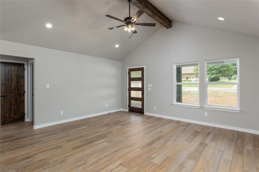 Spacious, unfurnished interior of a new home in , Jacksboro (Image 27).