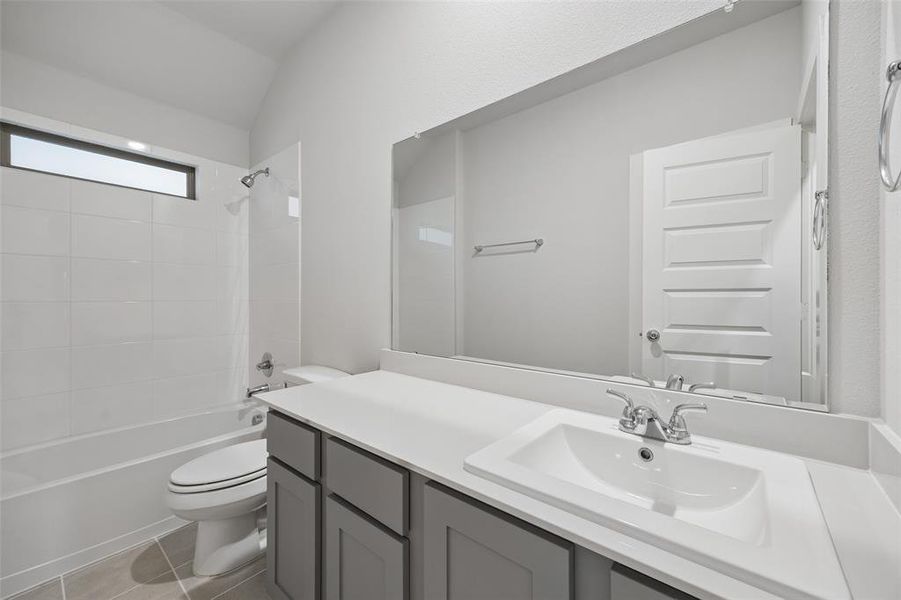 Furnished interior view inside a new home in , Lavon (Image 6).