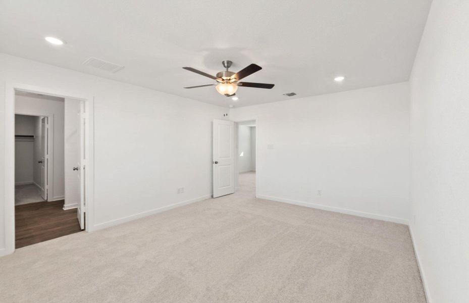 Spacious, unfurnished interior of a new home in Sonterra, Jarrell (Image 21). Spacious, unfurnished interior of a new home in Sonterra, Jarrell (Image 21).