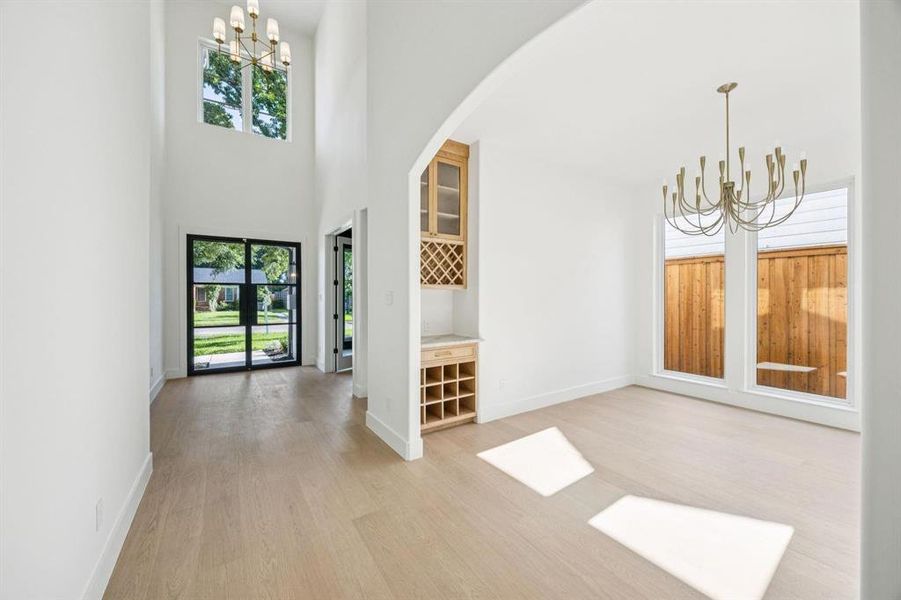 Spacious, unfurnished interior of a new home in , Dallas (Image 24).