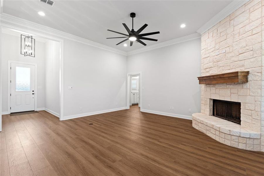 Spacious, unfurnished interior of a new home in , Waco (Image 22).