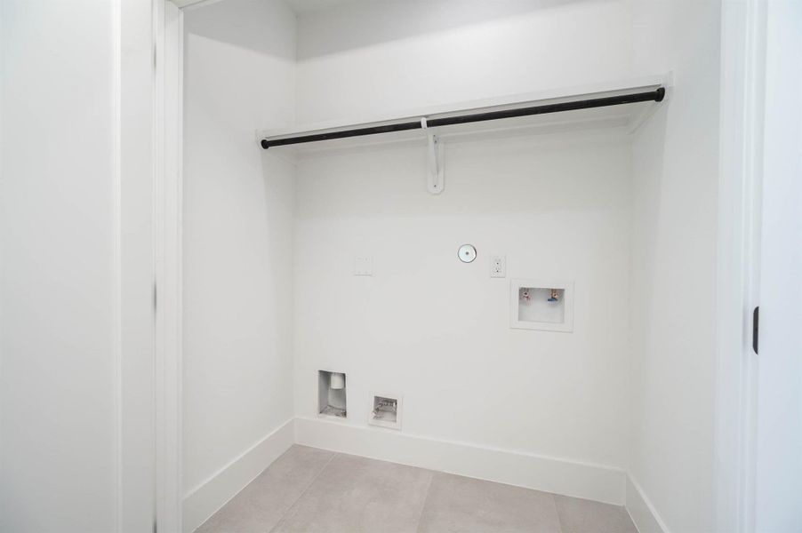 Spacious, unfurnished interior of a new home in , Houston (Image 20). Spacious, unfurnished interior of a new home in , Houston (Image 20).