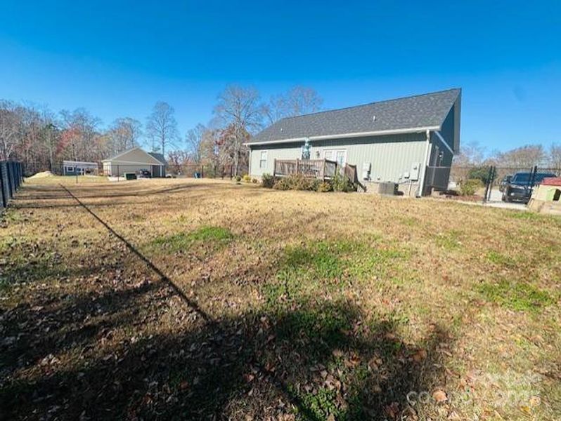 Exterior details and patio area of a home in , Grover (Image 20).