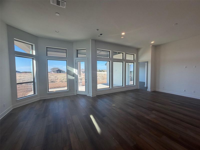 Spacious, unfurnished interior of a new home in Leander Estates, Leander (Image 13).