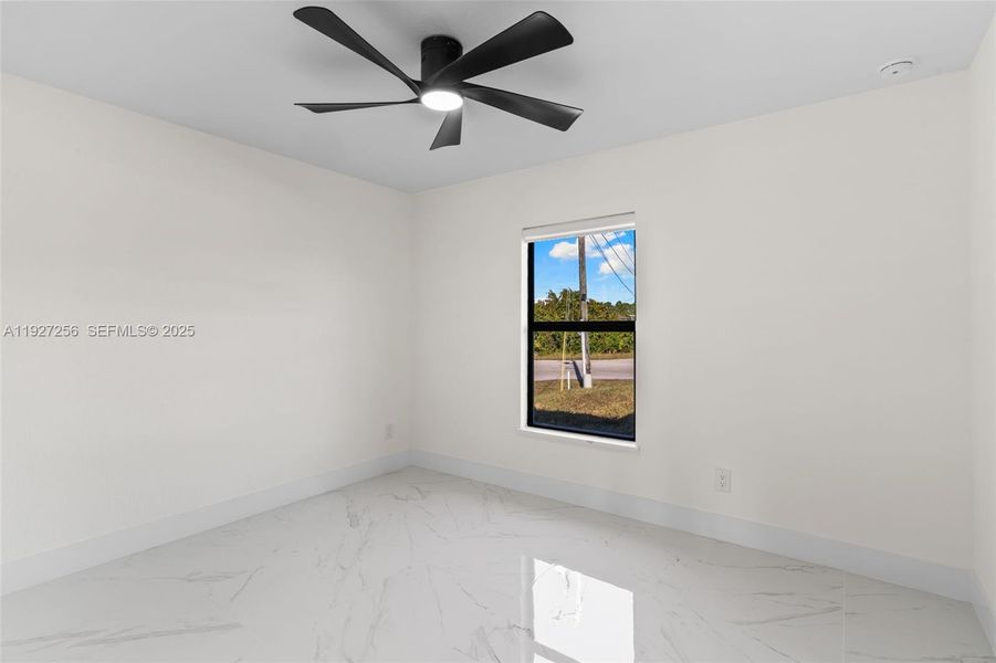 Spacious, unfurnished interior of a new home in , Lehigh Acres (Image 16).