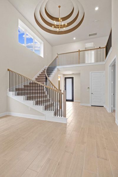 Spacious, unfurnished interior of a new home in Parmer Ranch, Georgetown (Image 12).