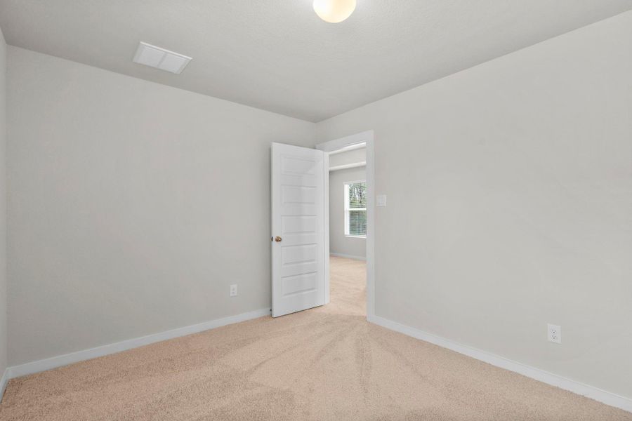 Spacious, unfurnished interior of a new home in Cypresswood Landing, Humble (Image 28).