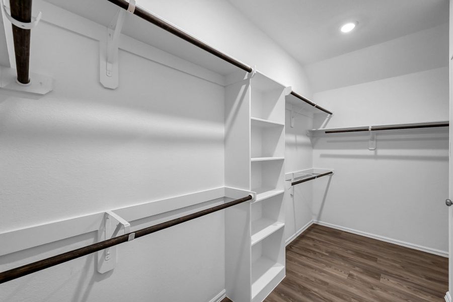 Walk in Closet off Primary Bathroom!