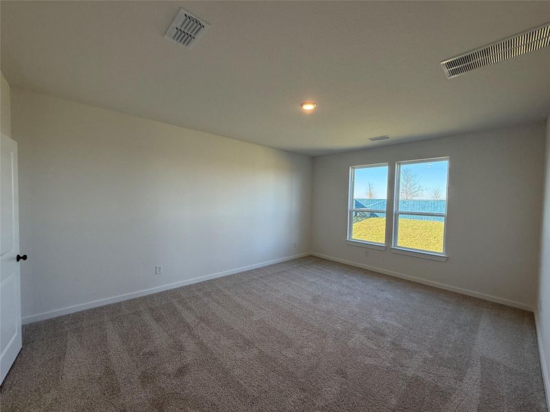 Spacious, unfurnished interior of a new home in Austin Point, Richmond (Image 14).
