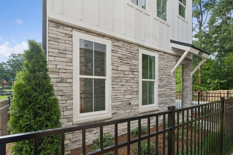 Exterior details and patio area of a home in Celesta, Scottdale (Image 3).