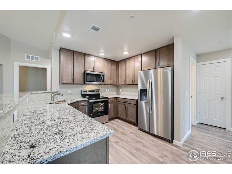Gorgeous Brand New Condo!