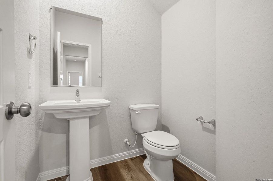 Furnished interior view inside a new home in Cinco Lakes, San Antonio (Image 8).