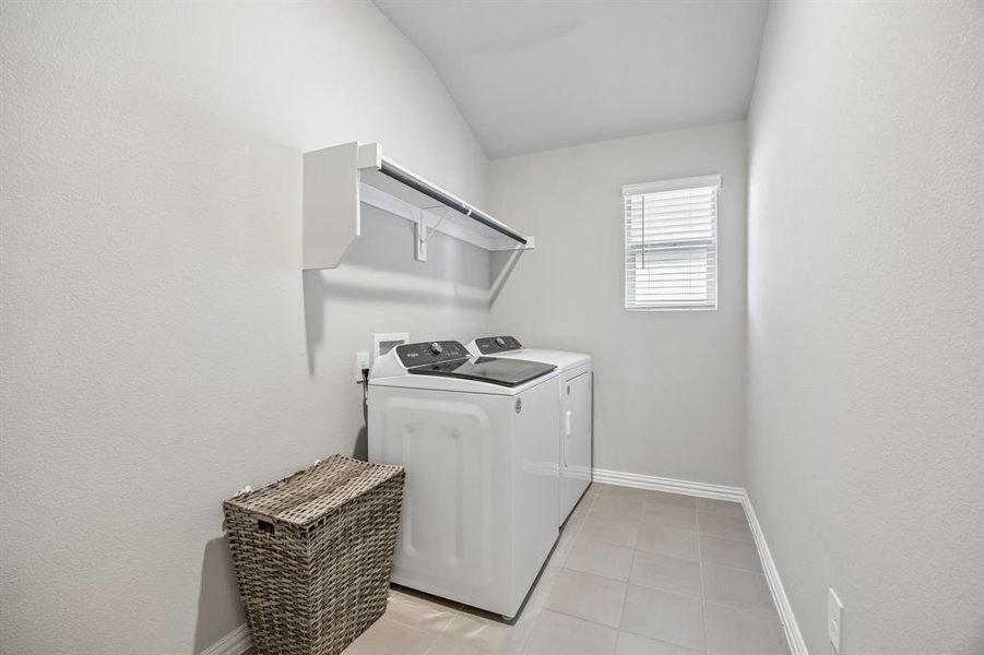 Furnished interior view inside a new home in Cibolo Hills, Fort Worth (Image 21).