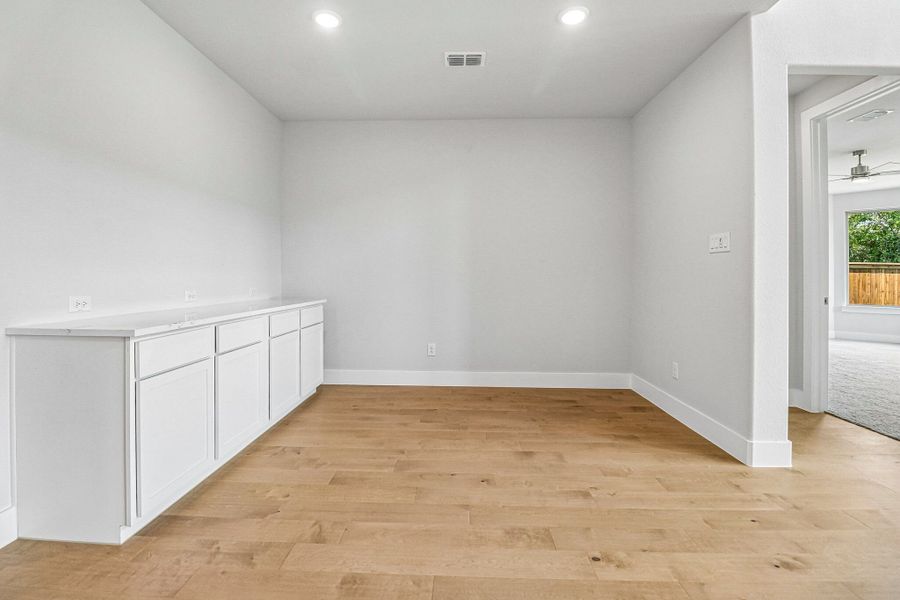 Flex Room