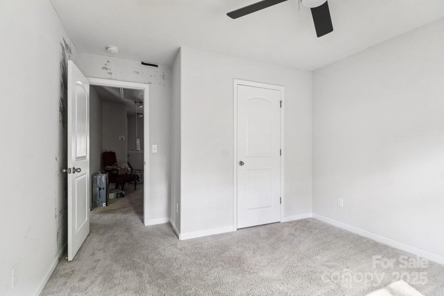 Spacious, unfurnished interior of a new home in , Lancaster (Image 23).