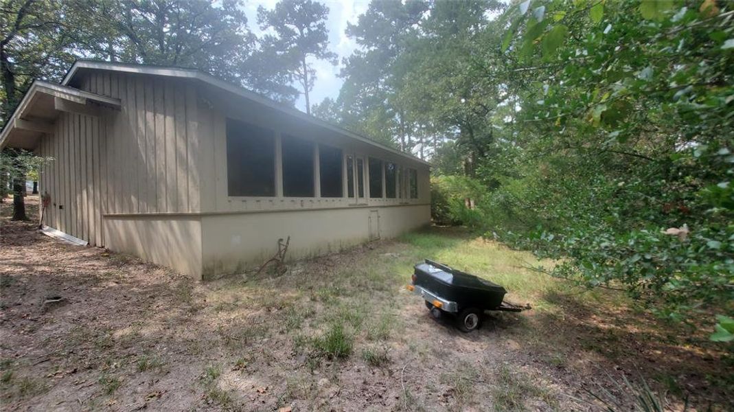 Image 16 of a home in . Image 16 of a home in .