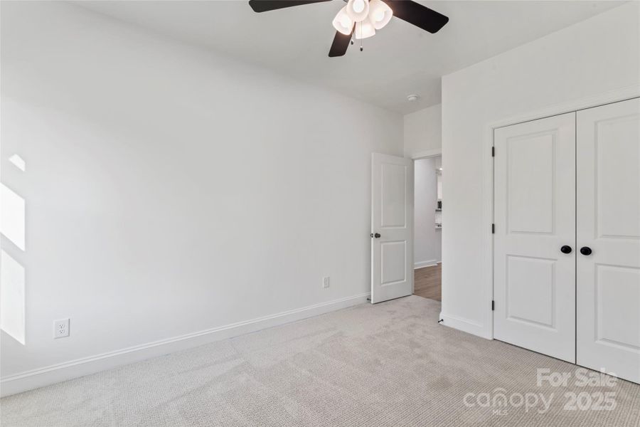 Spacious, unfurnished interior of a new home in , Harrisburg (Image 20).