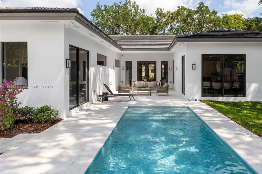 Exterior details and patio area of a home in , Miami Shores (Image 25).