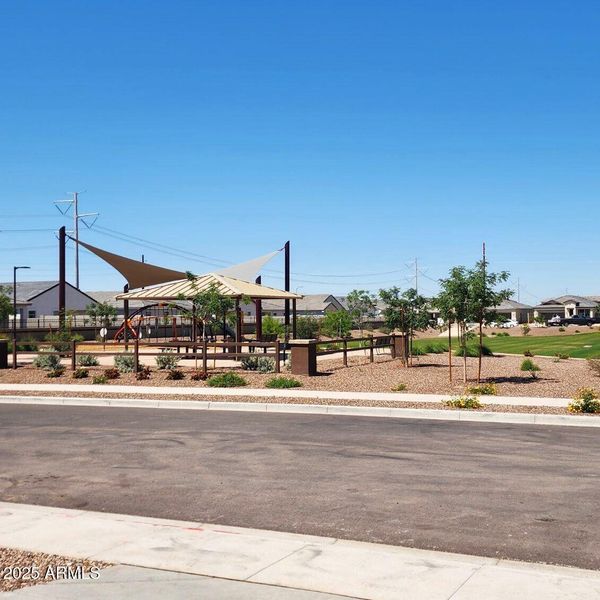 Trouvaille - Park & Greenbelt