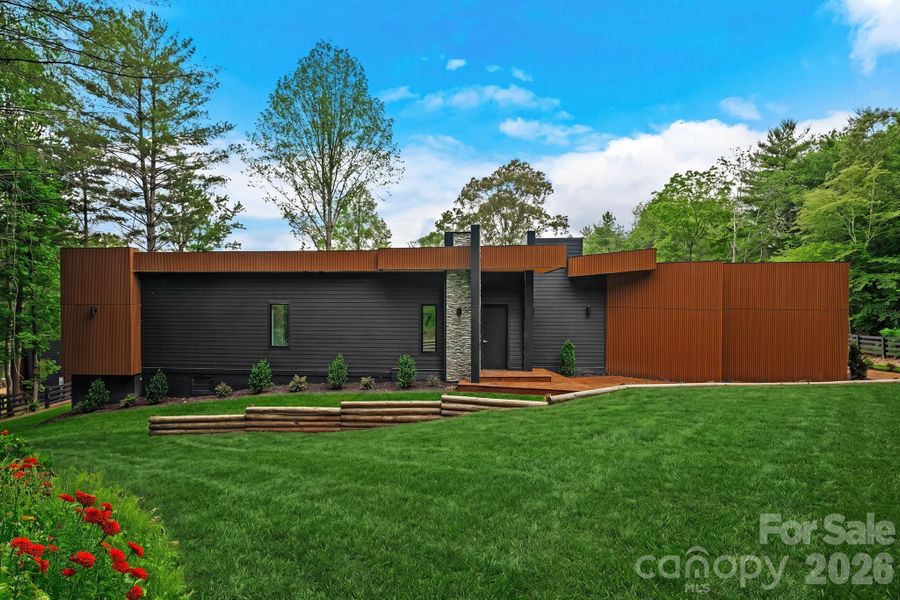 Image 31 of a home in .